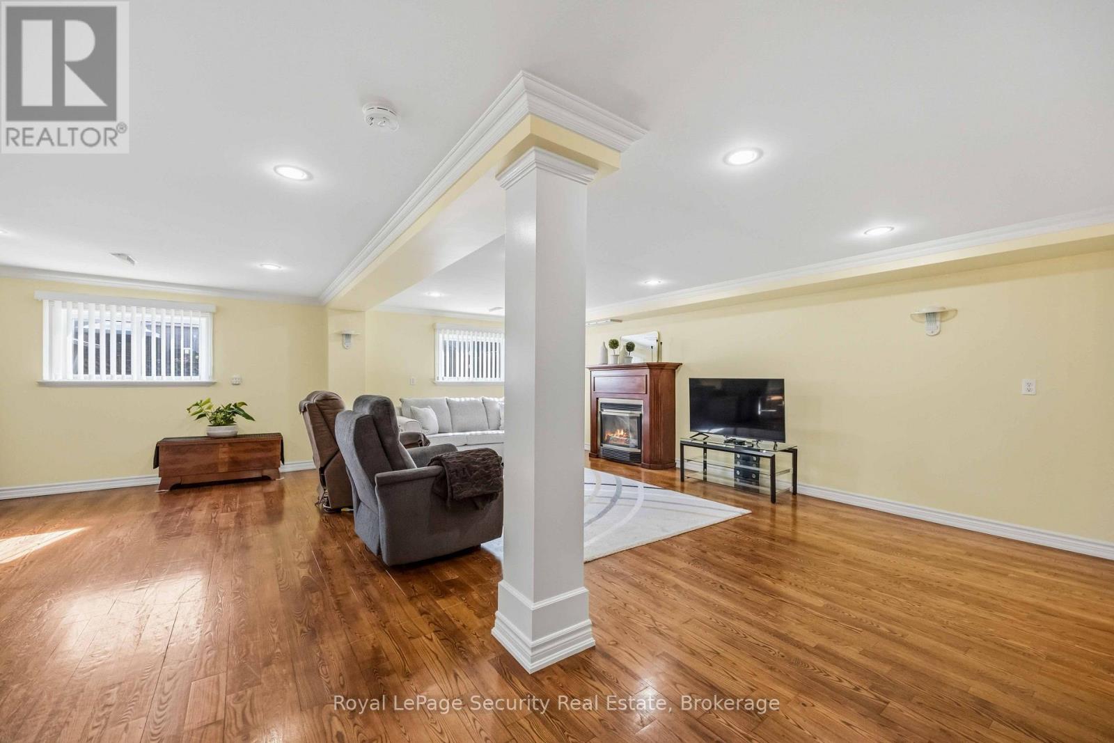 46 Birchway Place, Halton Hills, Ontario  L7J 2X7 - Photo 32 - W13688450
