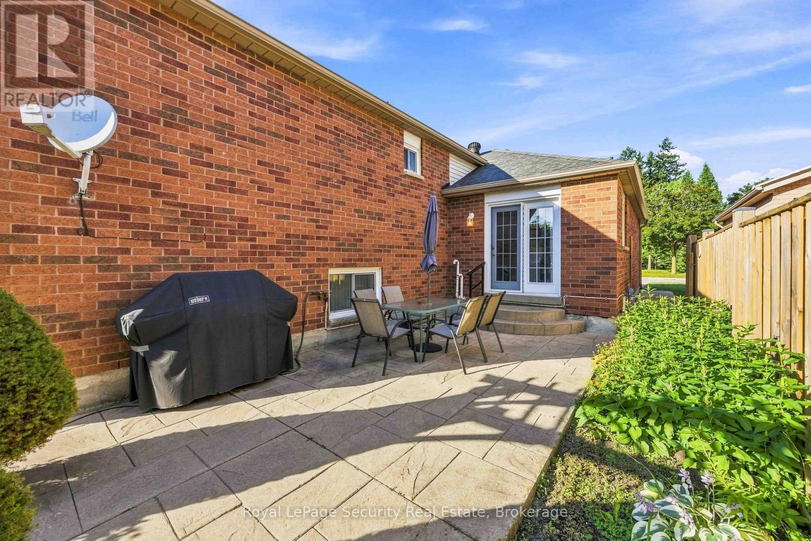 46 Birchway Place, Halton Hills, Ontario  L7J 2X7 - Photo 43 - W13688450