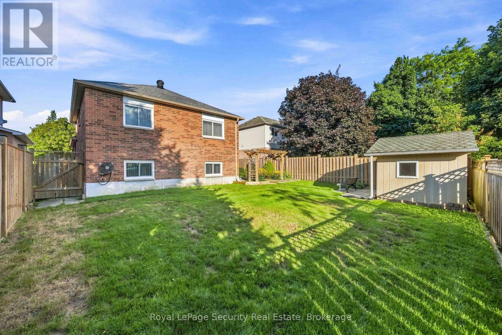 46 Birchway Place, Halton Hills, Ontario  L7J 2X7 - Photo 45 - W13688450