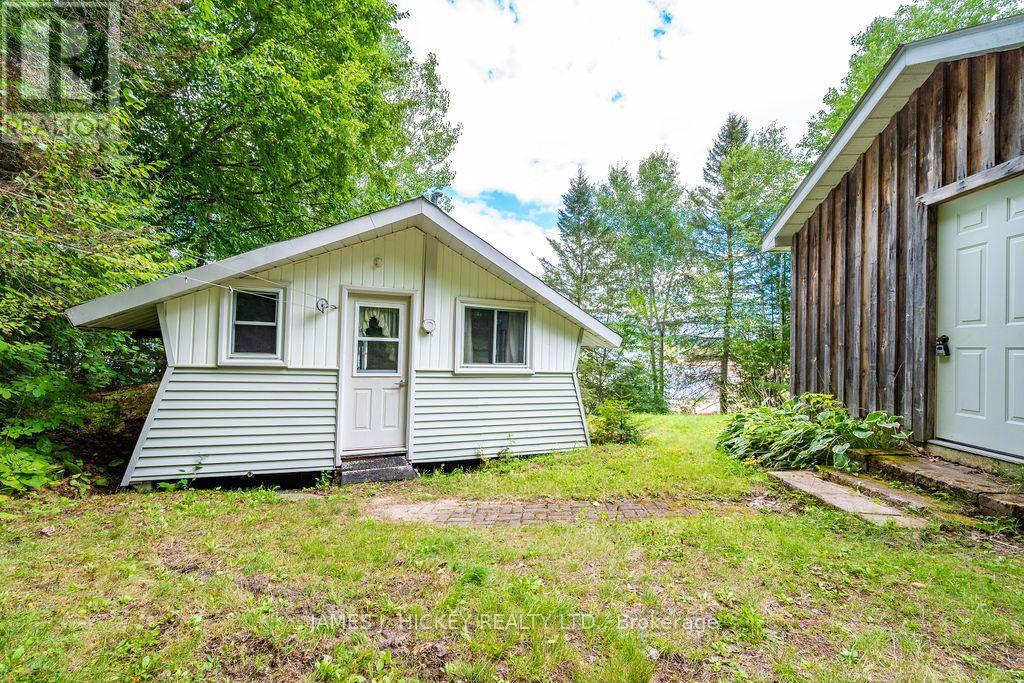 221 Duck Point Trail, Laurentian Hills, Ontario