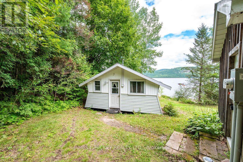 221 Duck Point Trail, Laurentian Hills, Ontario K0J 1P0 - Photo 2 - X13689330