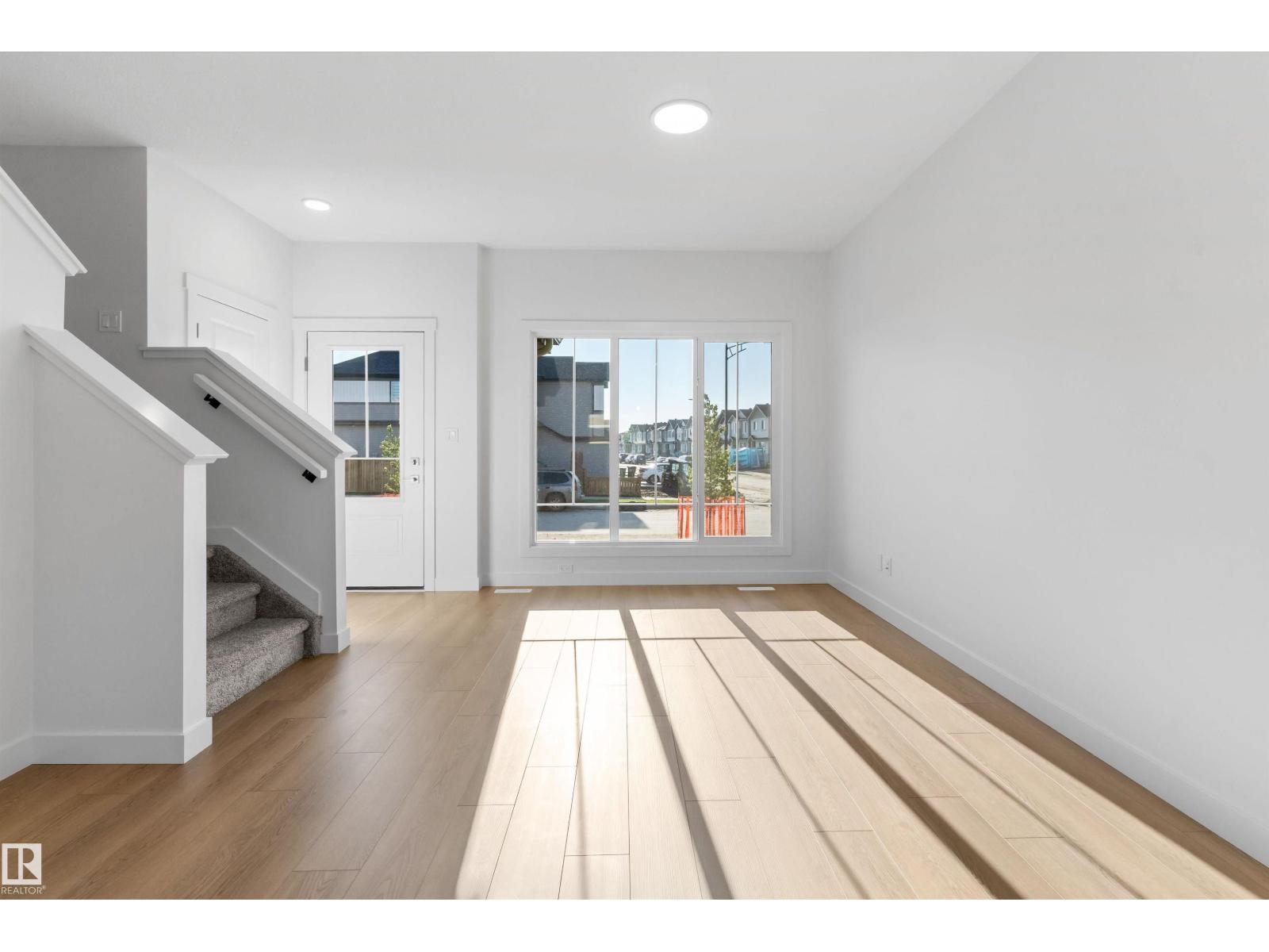 1609 210a St NW, Edmonton, Alberta  T6M 3E1 - Photo 6 - E4484209