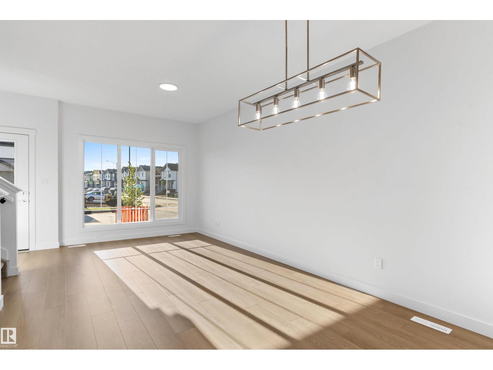 1609 210a St NW, Edmonton, Alberta  T6M 3E1 - Photo 5 - E4484209