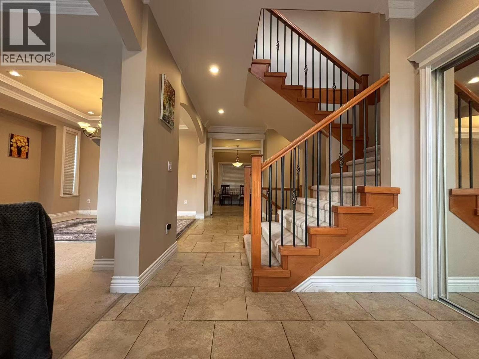 6835 Burford Street, Burnaby, British Columbia  V5E 1R9 - Photo 3 - R3152670