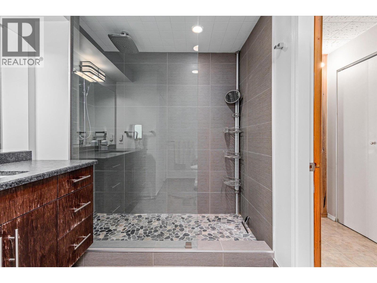 13890 Oyama Road, Lake Country, British Columbia  V4V 2B2 - Photo 41 - 10397689