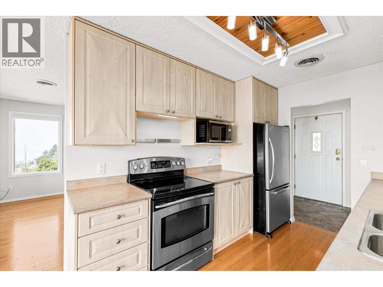 13890 Oyama Road, Lake Country, British Columbia  V4V 2B2 - Photo 7 - 10397689