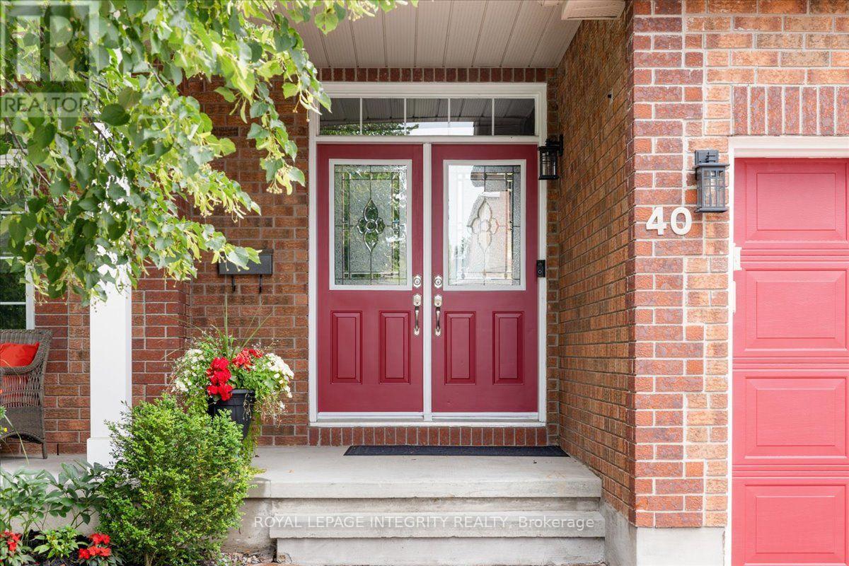 40 Bon Echo Crescent, Ottawa, Ontario  K2M 2W6 - Photo 3 - X13689308