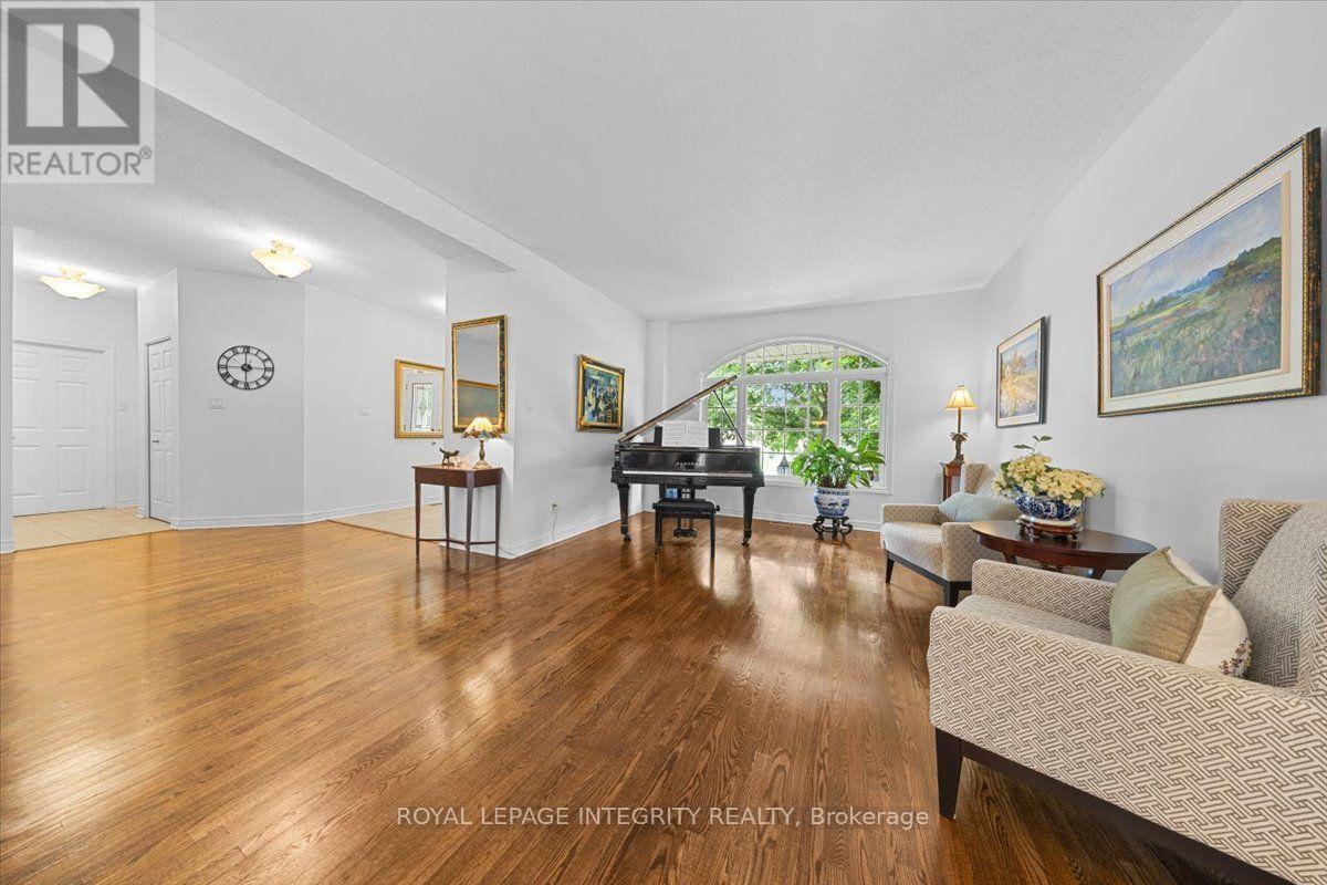 40 Bon Echo Crescent, Ottawa, Ontario  K2M 2W6 - Photo 5 - X13689308