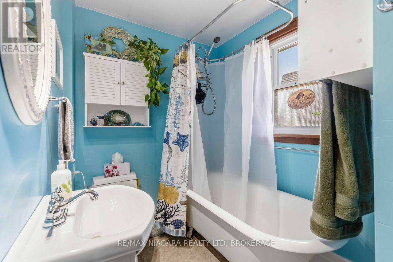 70 Riverside Drive, Welland, Ontario  L3C 5E2 - Photo 29 - X13689316