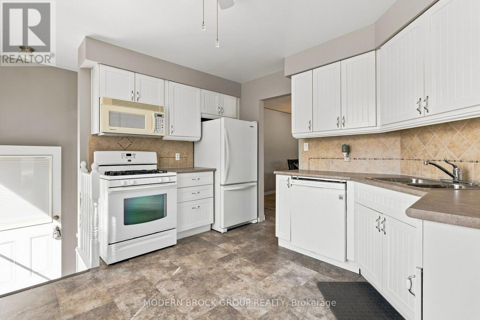 1610 Kensington Parkway, Brockville, Ontario  K6V 6J2 - Photo 9 - X13689312