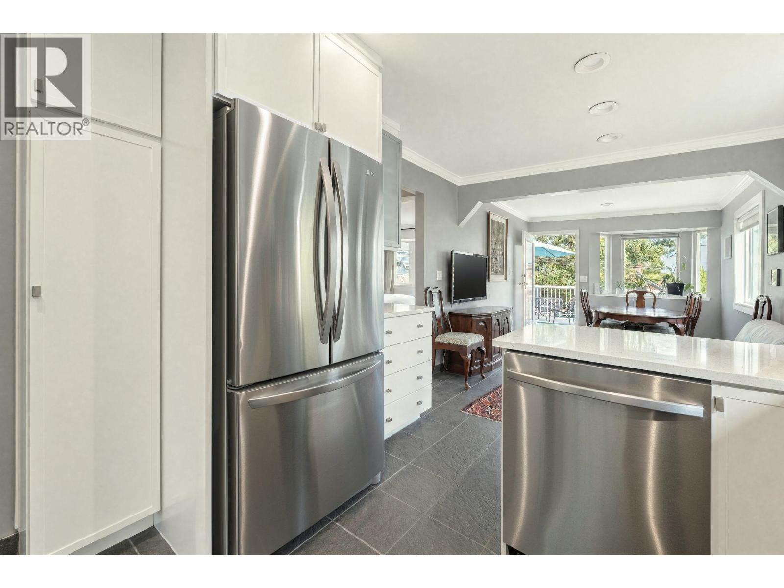 2183 Napier Street, Vancouver, British Columbia  V5L 2P1 - Photo 12 - R3156949