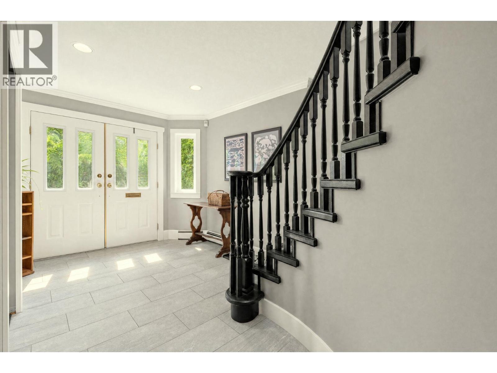 2183 Napier Street, Vancouver, British Columbia  V5L 2P1 - Photo 4 - R3156949