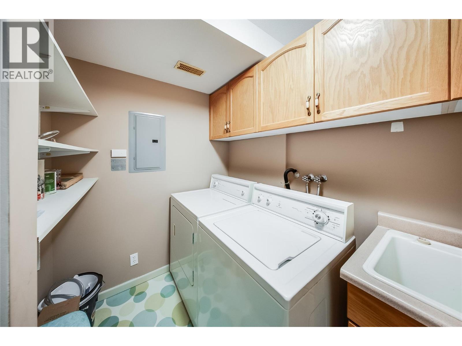 573 10th Avenue Unit# 4, Castlegar, British Columbia  V1N 1K6 - Photo 24 - 10398081