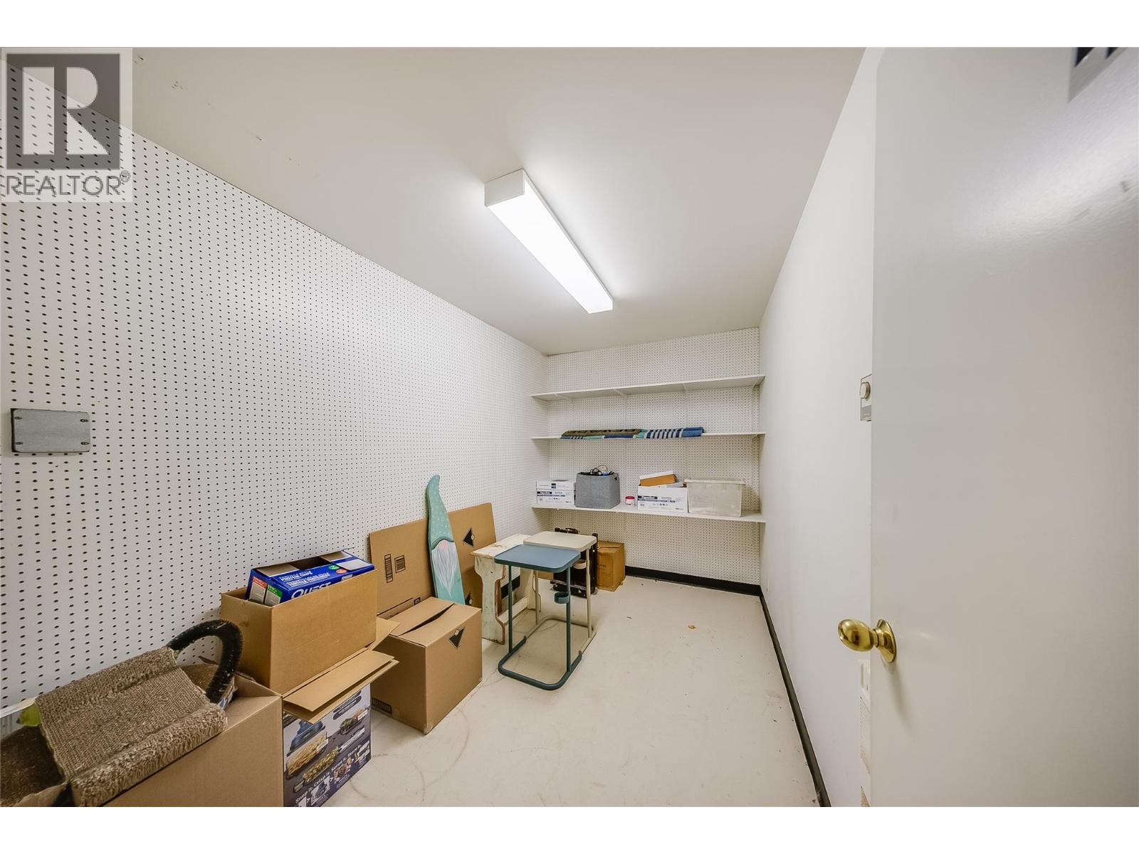 573 10th Avenue Unit# 4, Castlegar, British Columbia  V1N 1K6 - Photo 28 - 10398081