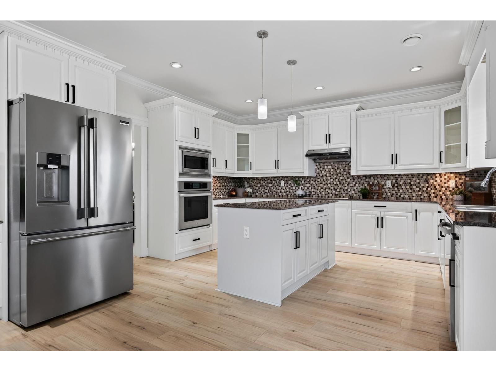 46307 Tournier Place, Promontory, Chilliwack, British Columbia  V2R 6A2 - Photo 15 - R3155844