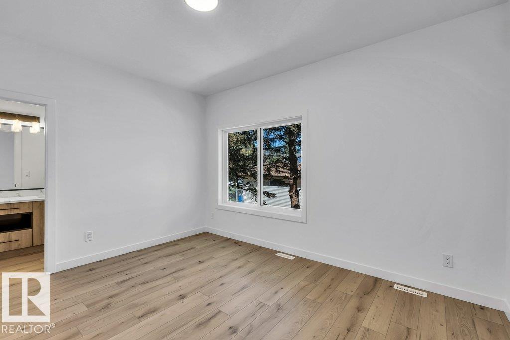Unknown Address, ,    - Photo 27 - E4504403
