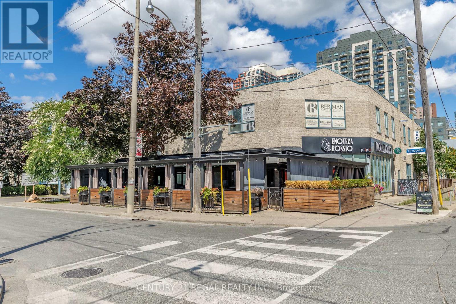 1444 DUPONT STREET, Toronto, Ontario