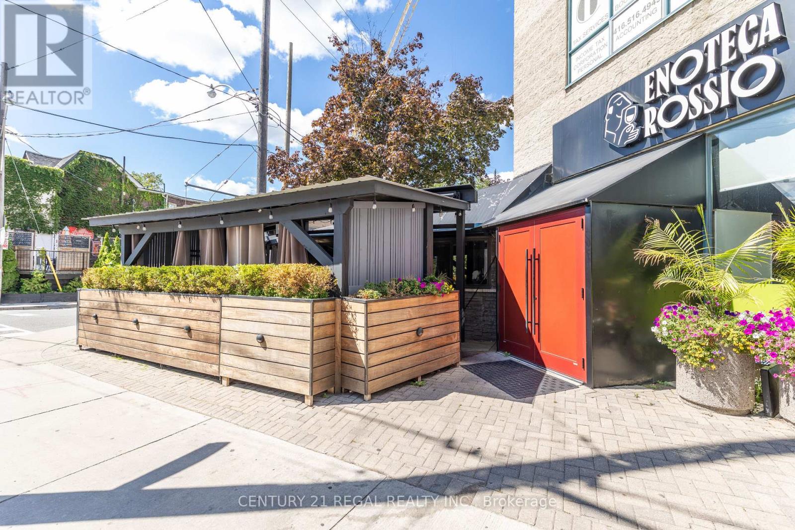 1444 Dupont Street, Toronto, Ontario  M6P 4H3 - Photo 4 - W13624890