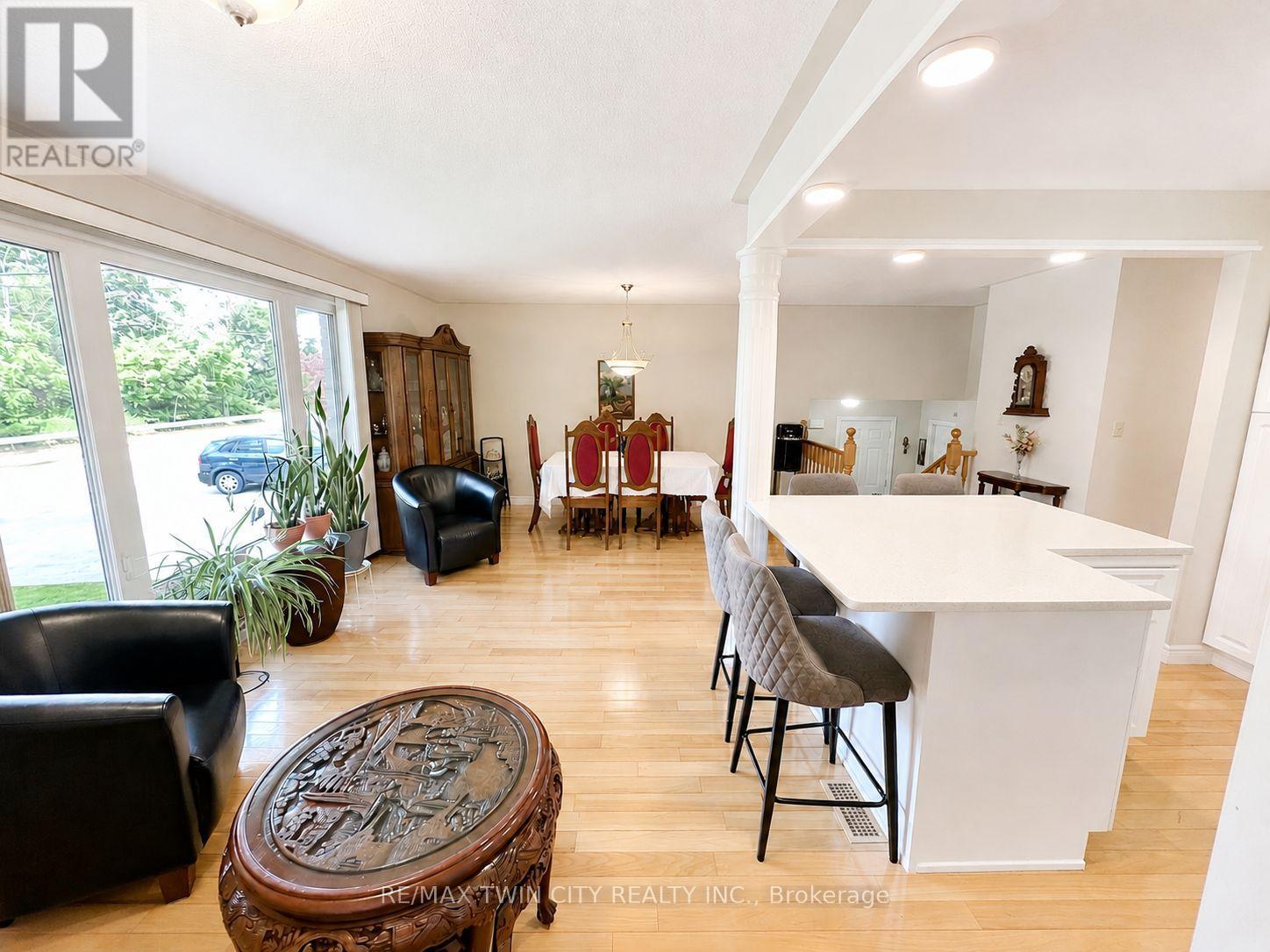 36 Oakhill Drive N, Brantford, Ontario  N3T 1R1 - Photo 17 - X13689326
