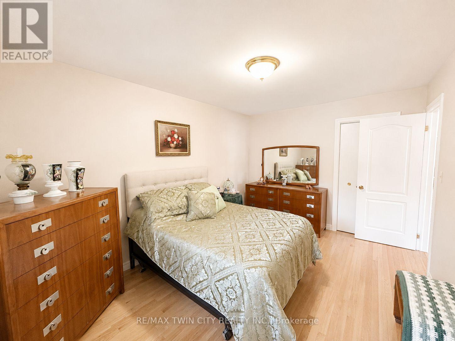 36 Oakhill Drive N, Brantford, Ontario  N3T 1R1 - Photo 22 - X13689326