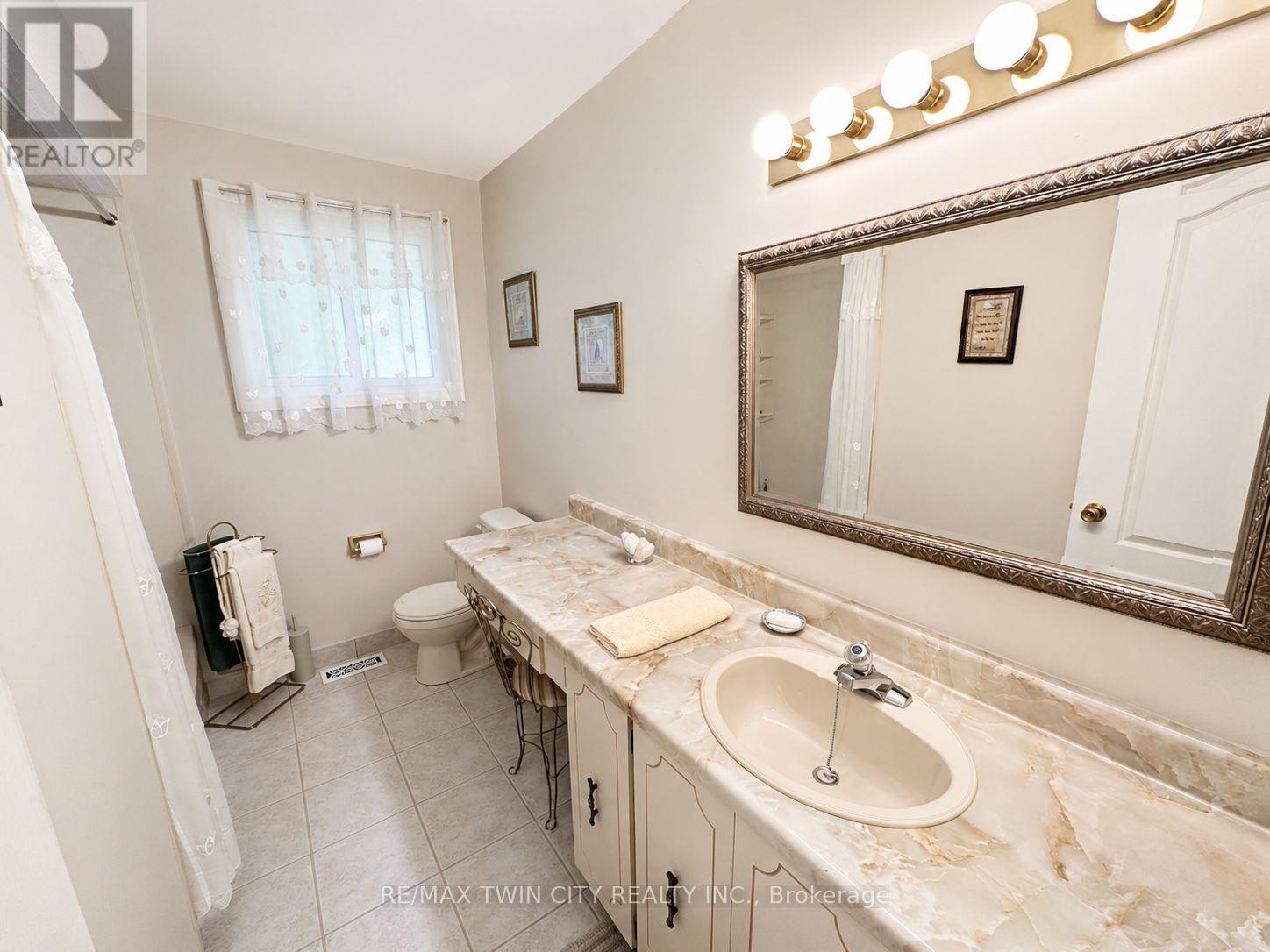 36 Oakhill Drive N, Brantford, Ontario  N3T 1R1 - Photo 23 - X13689326