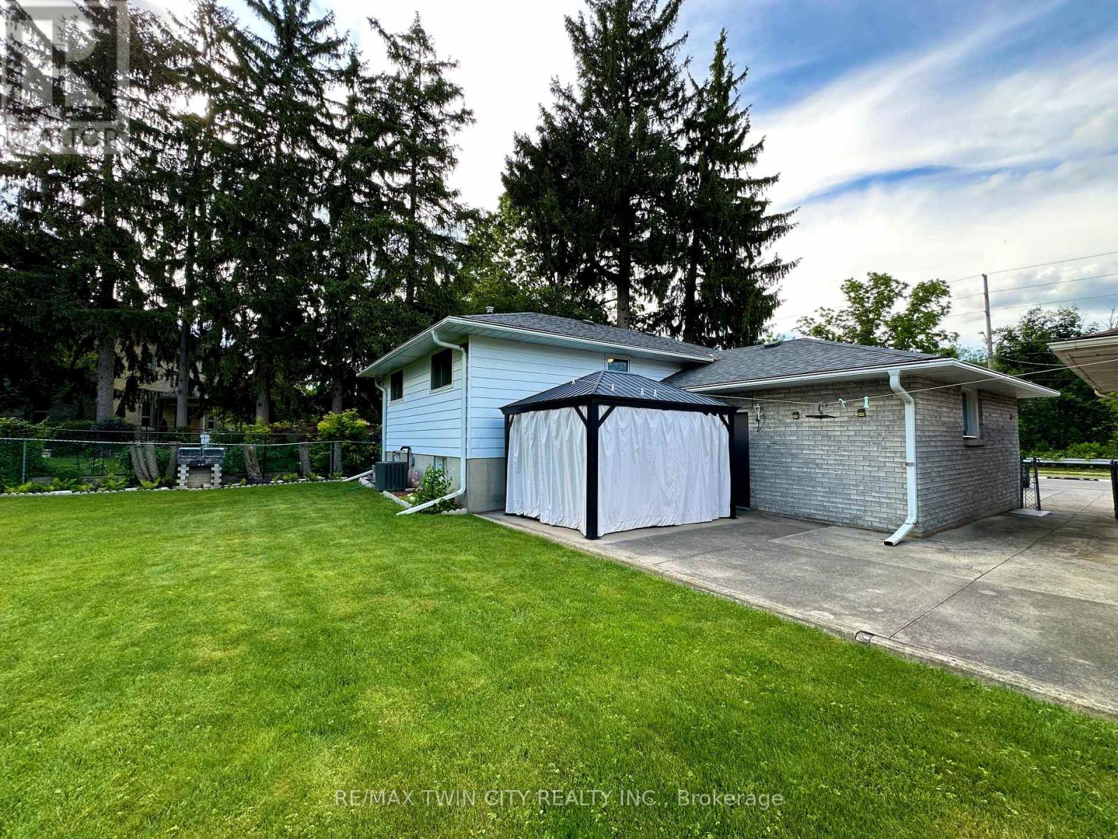 36 Oakhill Drive N, Brantford, Ontario  N3T 1R1 - Photo 44 - X13689326