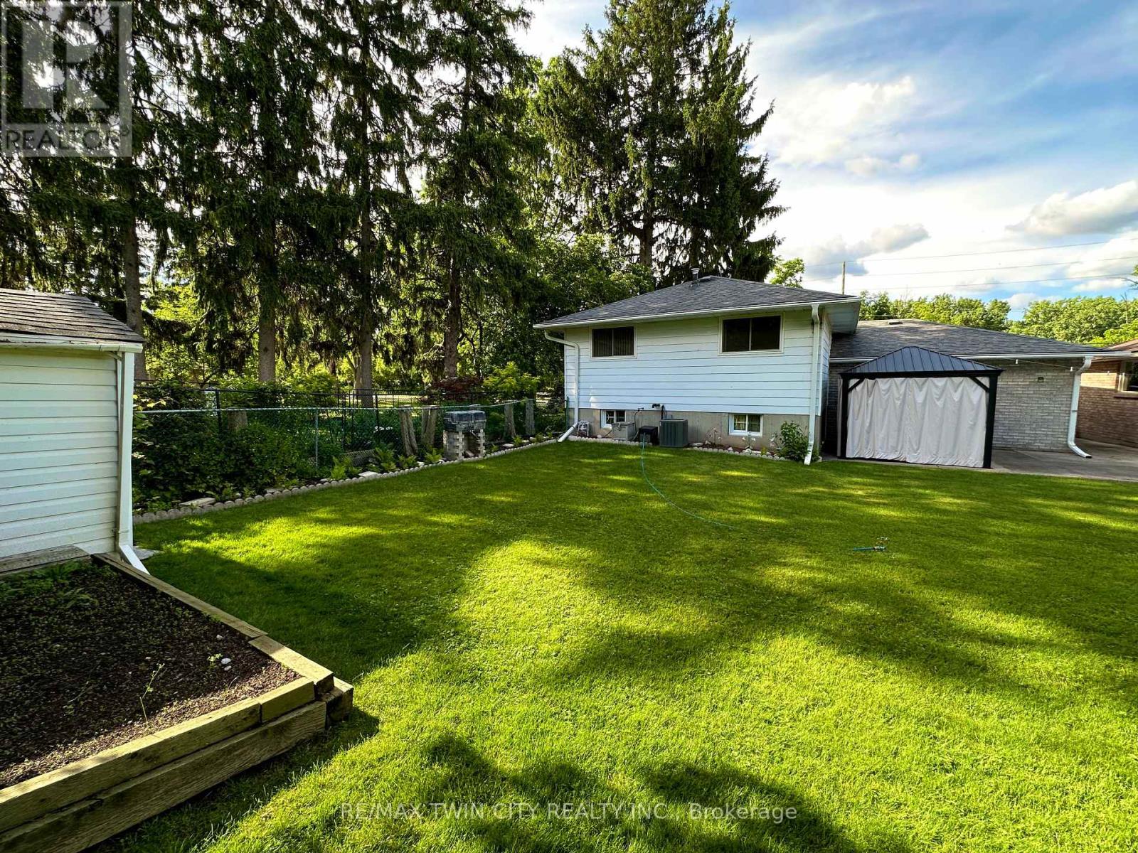 36 Oakhill Drive N, Brantford, Ontario  N3T 1R1 - Photo 46 - X13689326