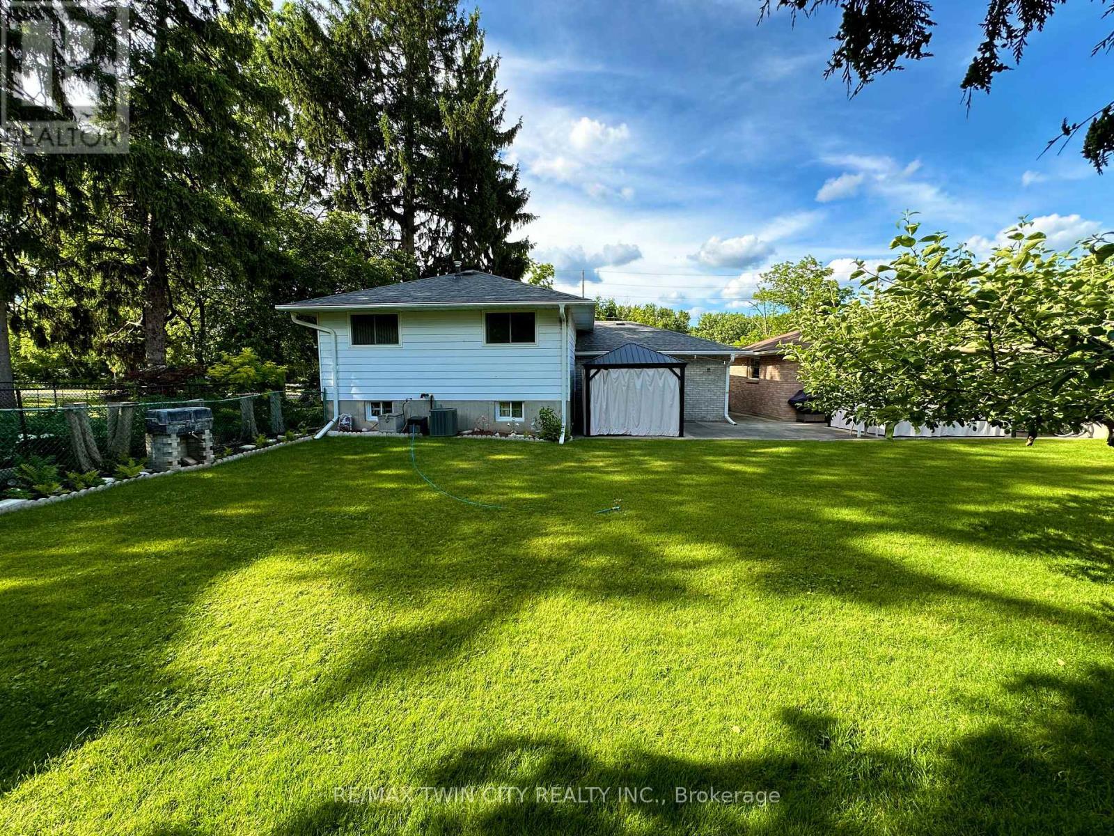 36 Oakhill Drive N, Brantford, Ontario  N3T 1R1 - Photo 47 - X13689326