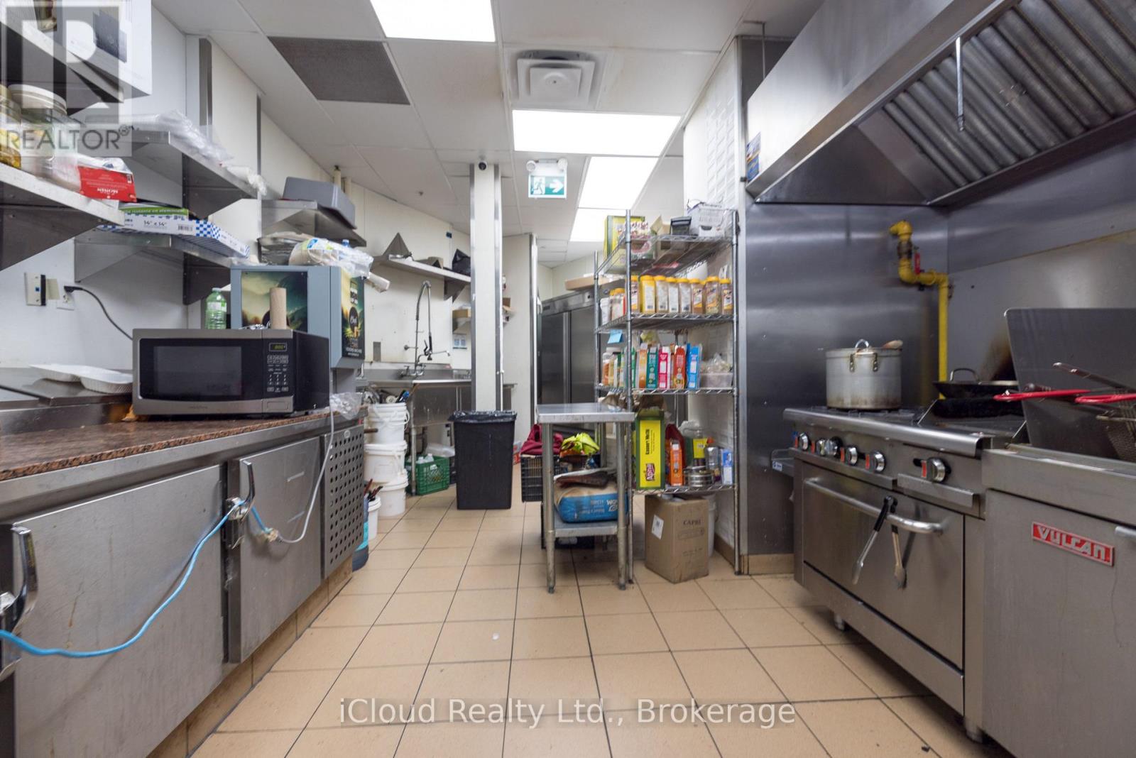 211 - 1105 Wellington Road, London South, Ontario  N6E 1V4 - Photo 11 - X13689334