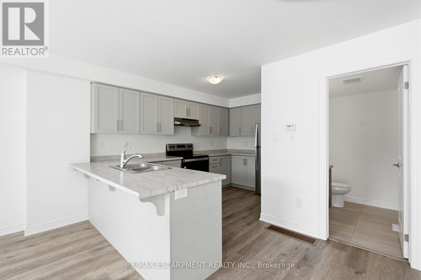 119 - 19 Roxanne Drive, Hamilton, Ontario  L8H 0B6 - Photo 14 - X13689348