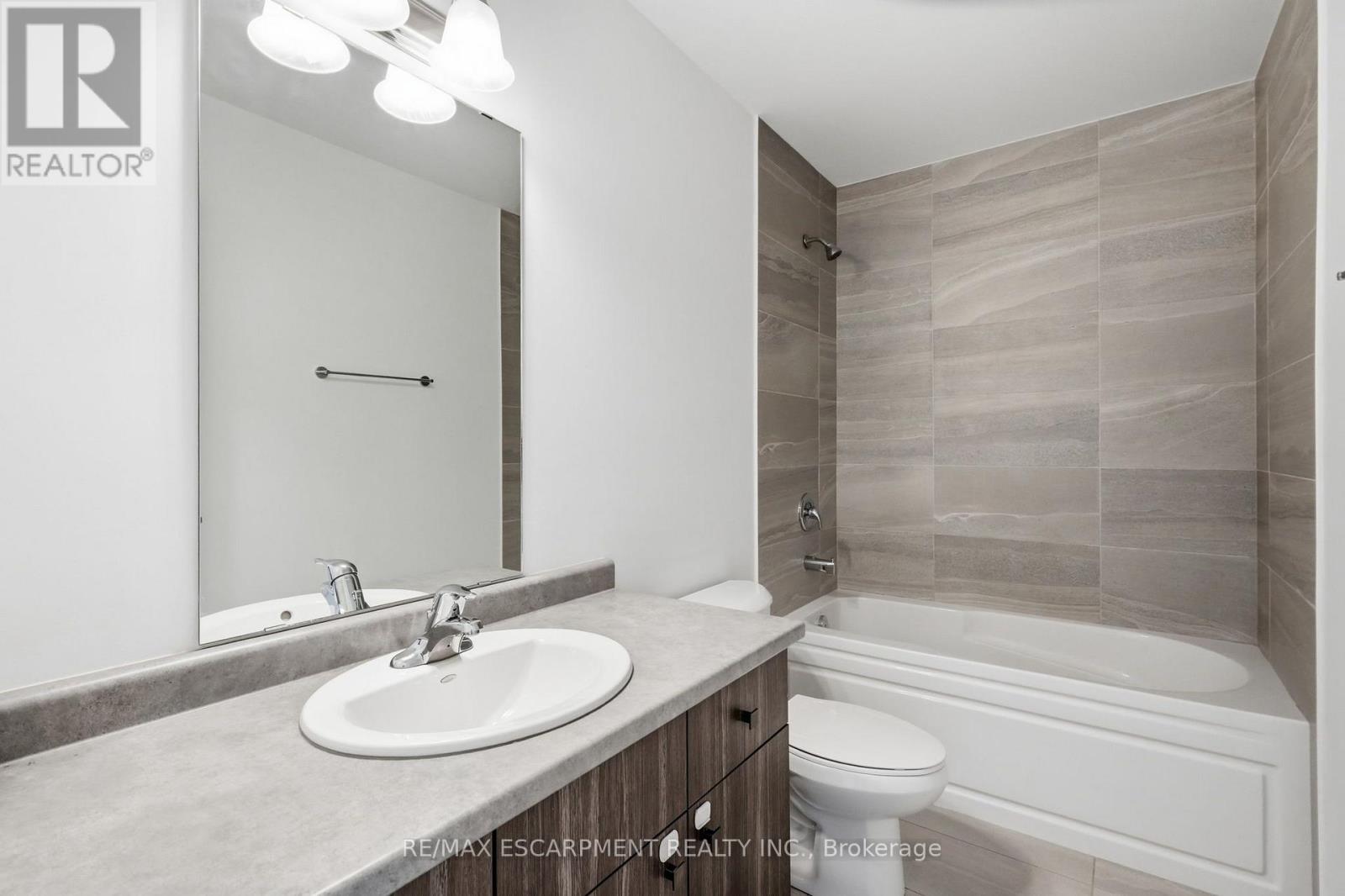 119 - 19 Roxanne Drive, Hamilton, Ontario  L8H 0B6 - Photo 23 - X13689348