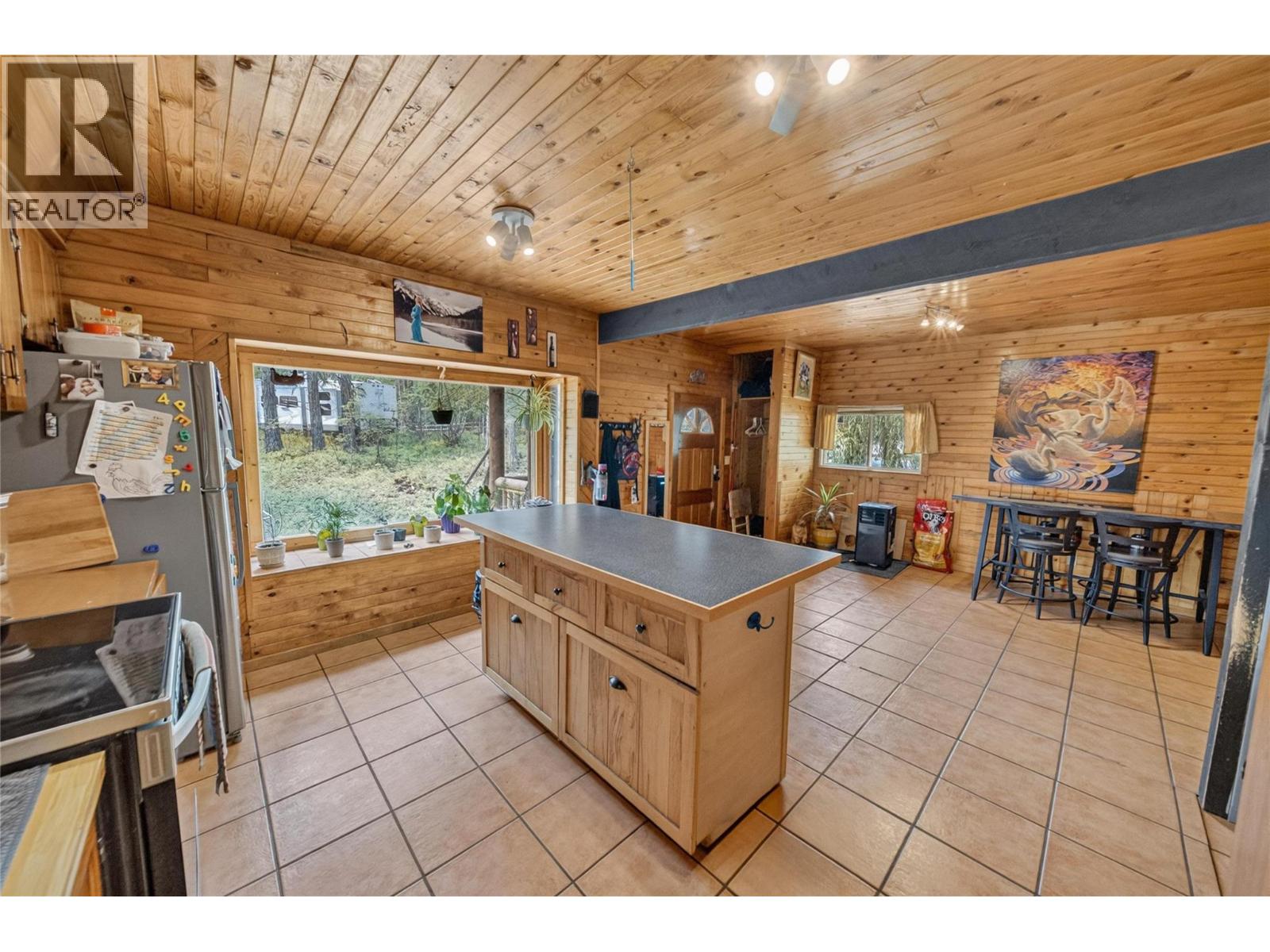 6365 Murray Road, Jaffray, British Columbia V0B 1T0 - Photo 7 - 10397903