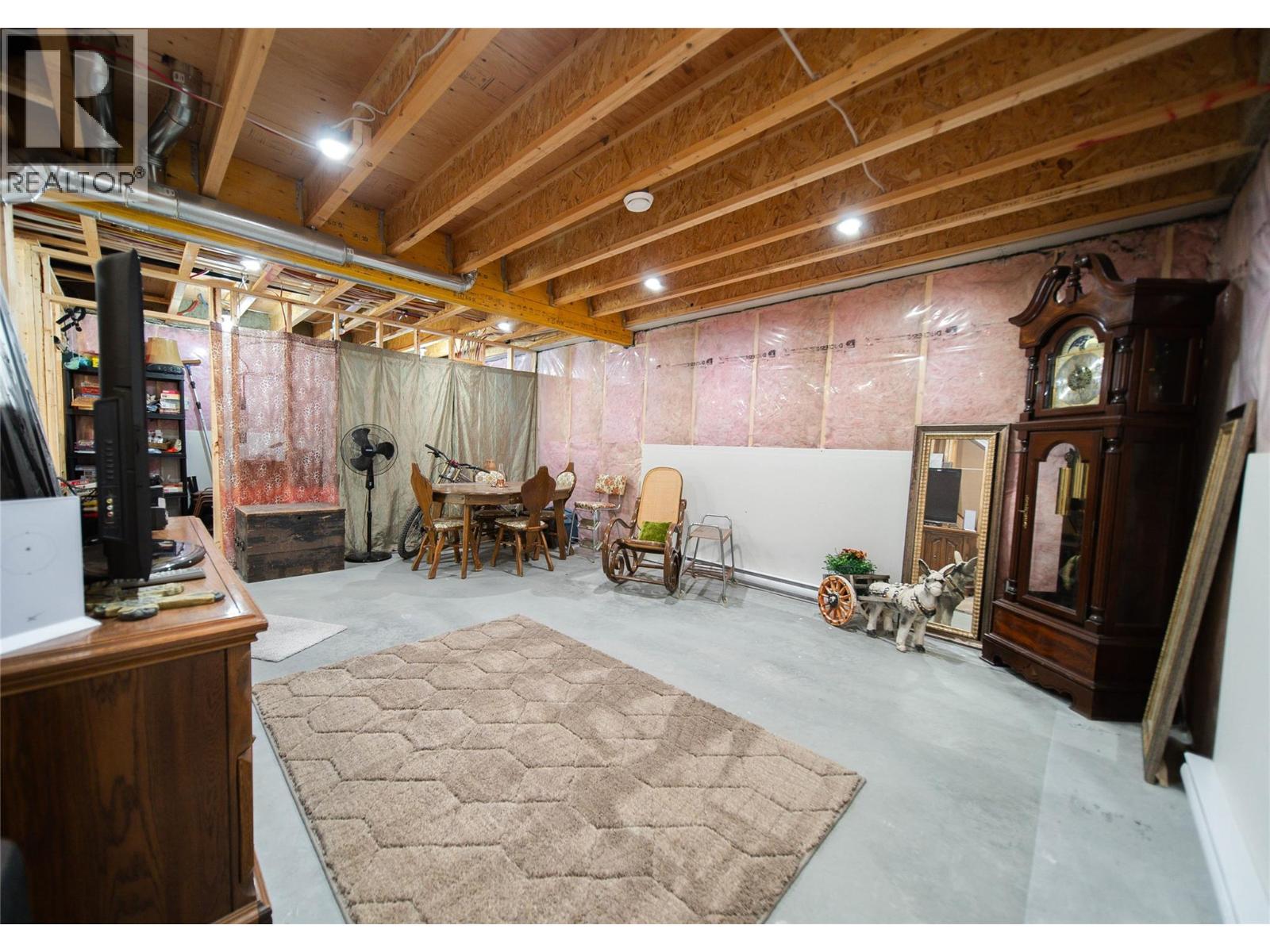 4165 93 Highway, Grasmere, British Columbia  V0B 1R0 - Photo 40 - 10398125