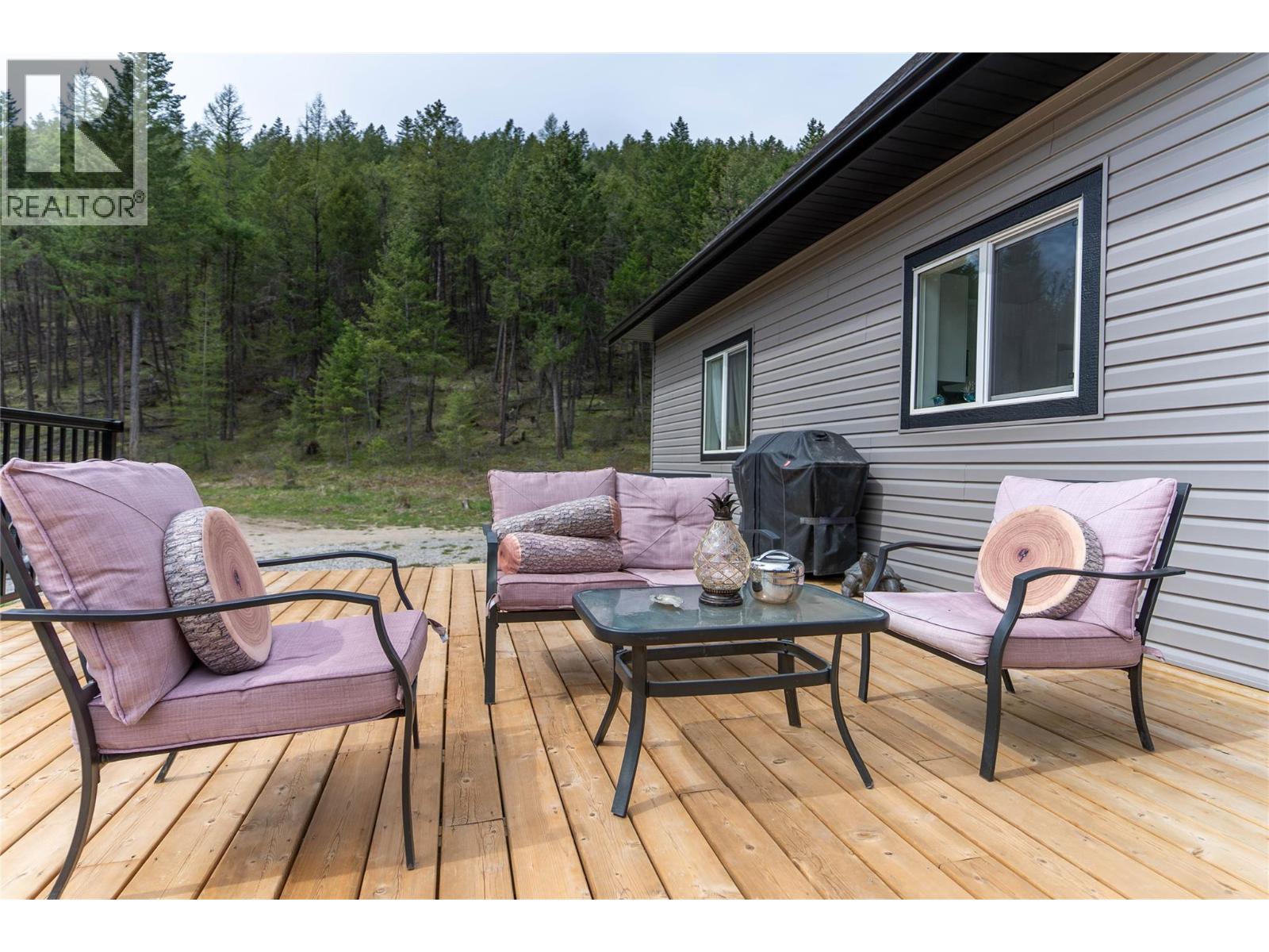 4165 93 Highway, Grasmere, British Columbia  V0B 1R0 - Photo 59 - 10398125