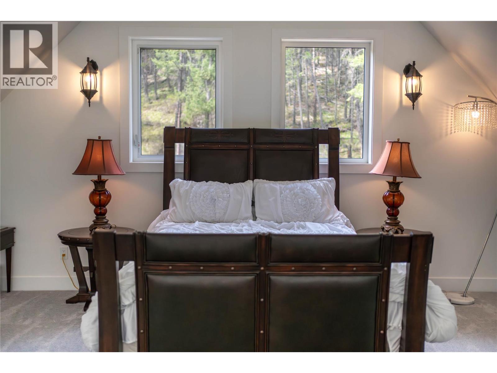 4165 93 Highway, Grasmere, British Columbia  V0B 1R0 - Photo 37 - 10398125