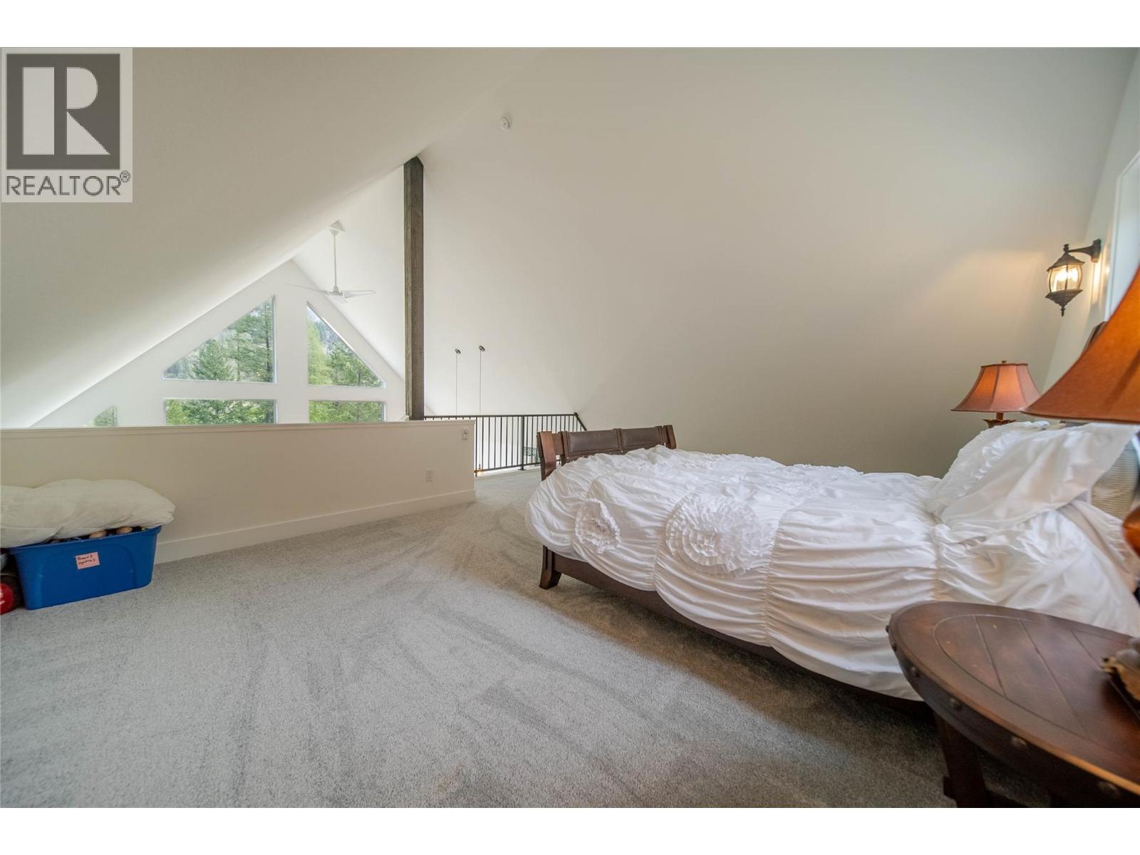 4165 93 Highway, Grasmere, British Columbia  V0B 1R0 - Photo 38 - 10398125