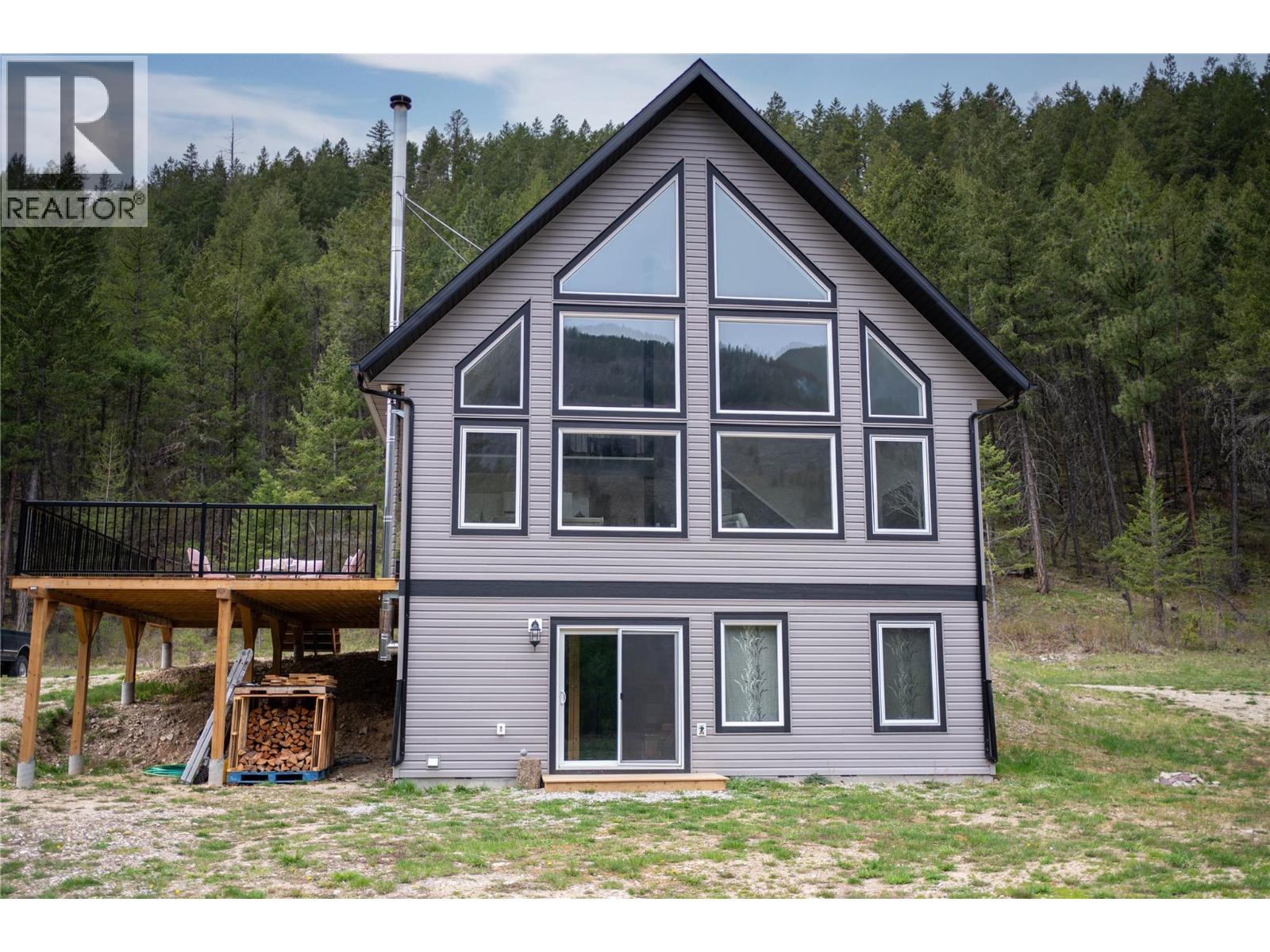 4165 93 Highway, Grasmere, British Columbia  V0B 1R0 - Photo 3 - 10398125