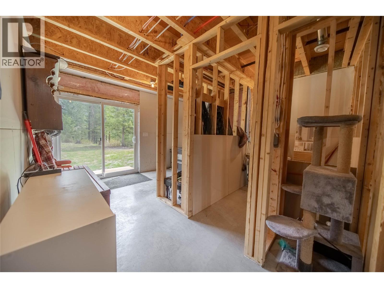 4165 93 Highway, Grasmere, British Columbia  V0B 1R0 - Photo 51 - 10398125