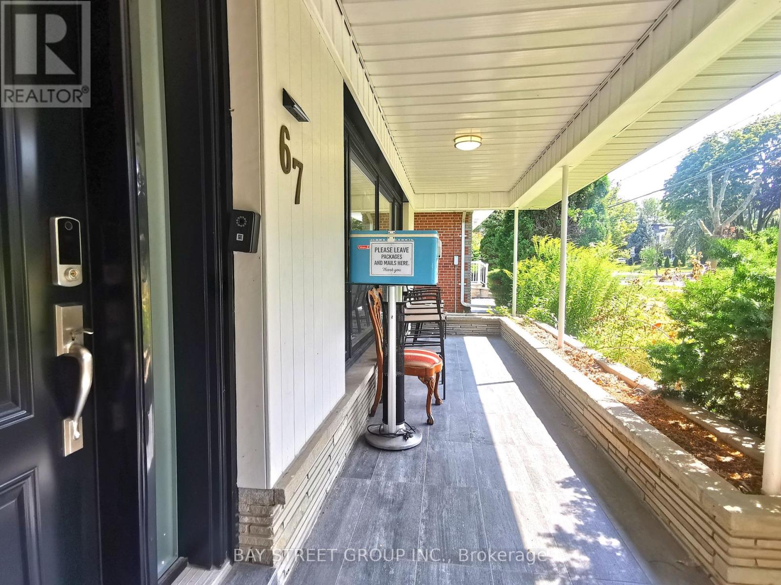 67 Burbank Drive, Toronto, Ontario M2K 1N3 - Photo 4 - C13685632