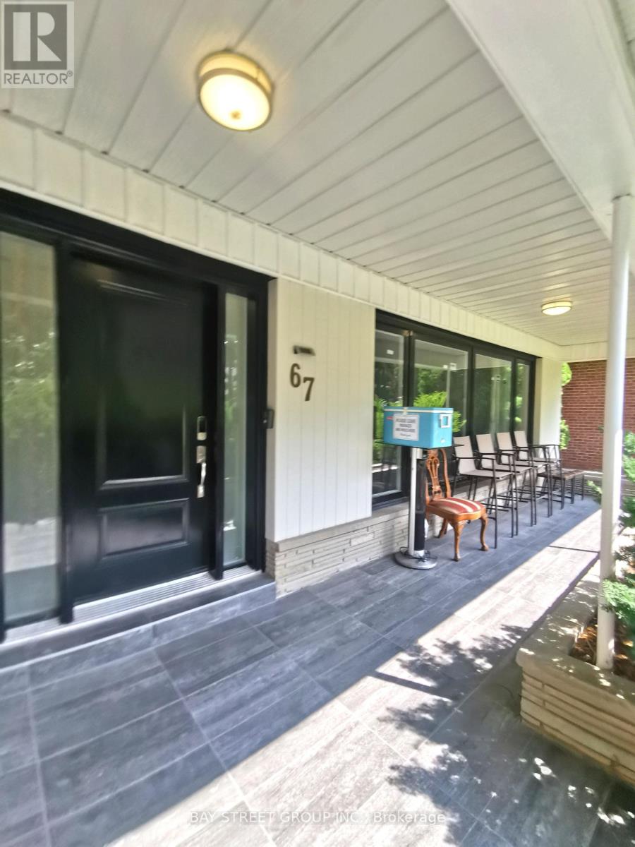 67 Burbank Drive, Toronto, Ontario M2K 1N3 - Photo 3 - C13685632