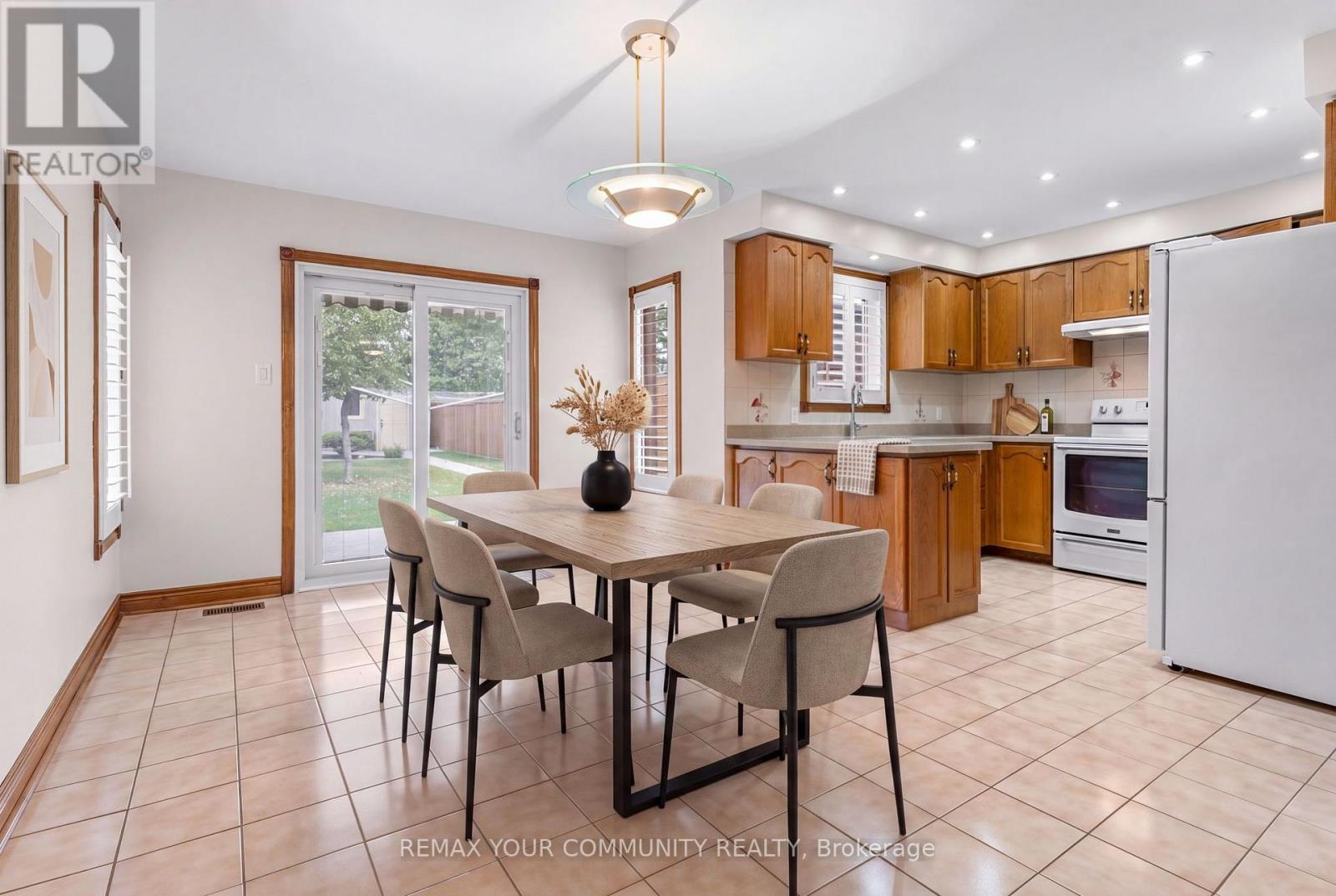 4 Tomel Court, Caledon, Ontario  L7E 1B2 - Photo 16 - W13686316