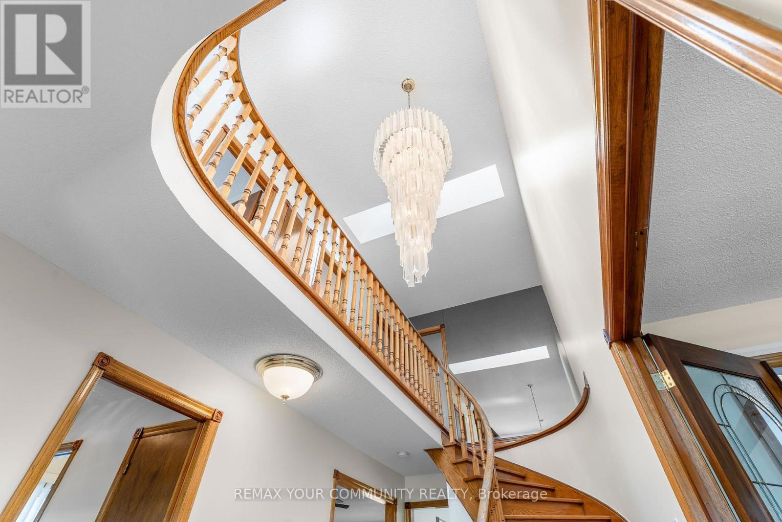4 Tomel Court, Caledon, Ontario  L7E 1B2 - Photo 9 - W13686316