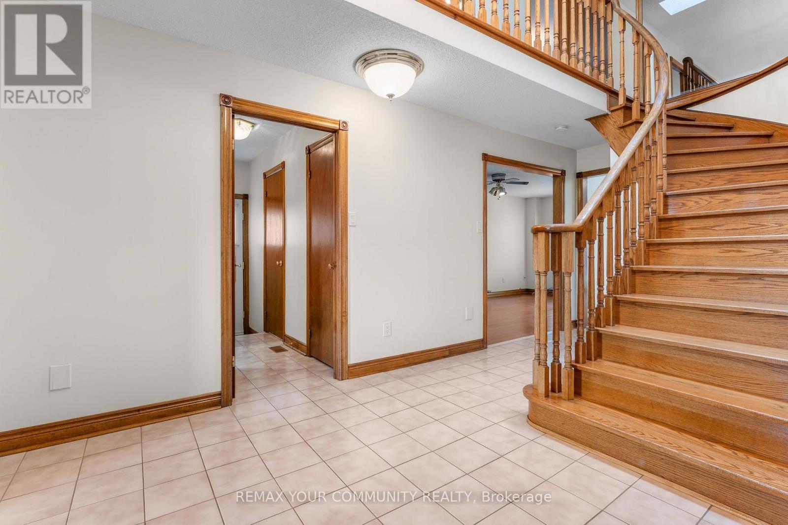 4 Tomel Court, Caledon, Ontario  L7E 1B2 - Photo 8 - W13686316