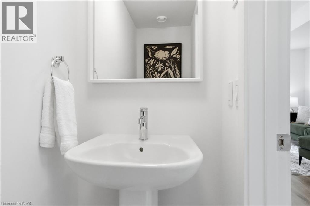 245 Burke Street, Waterdown, Ontario  L8B 2A9 - Photo 14 - 40856726