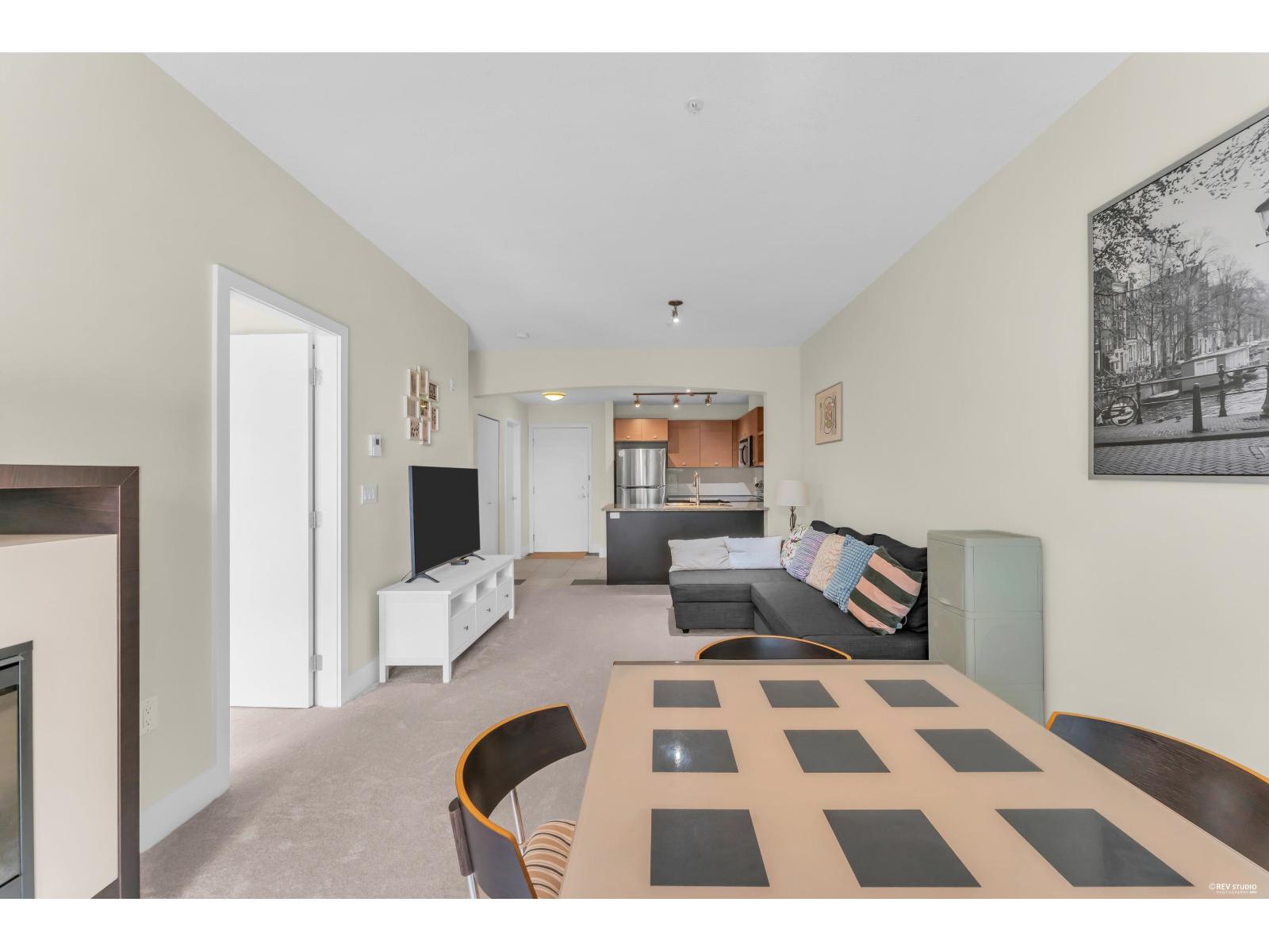 329 6628 120 Street, Surrey, British Columbia  V3W 1T7 - Photo 4 - R3156803