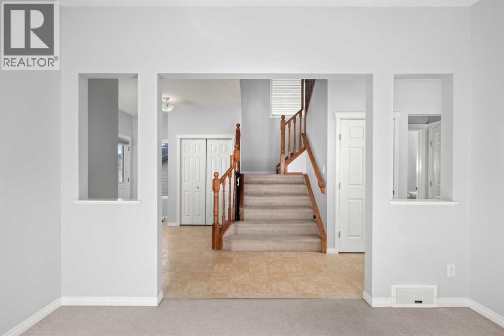 102 Kincora Glen Mews NW, Calgary, Alberta  T3R 0B6 - Photo 7 - A2318093