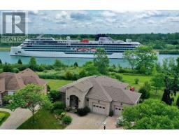 208 MUIRFIELD TRAIL, Welland, Ontario