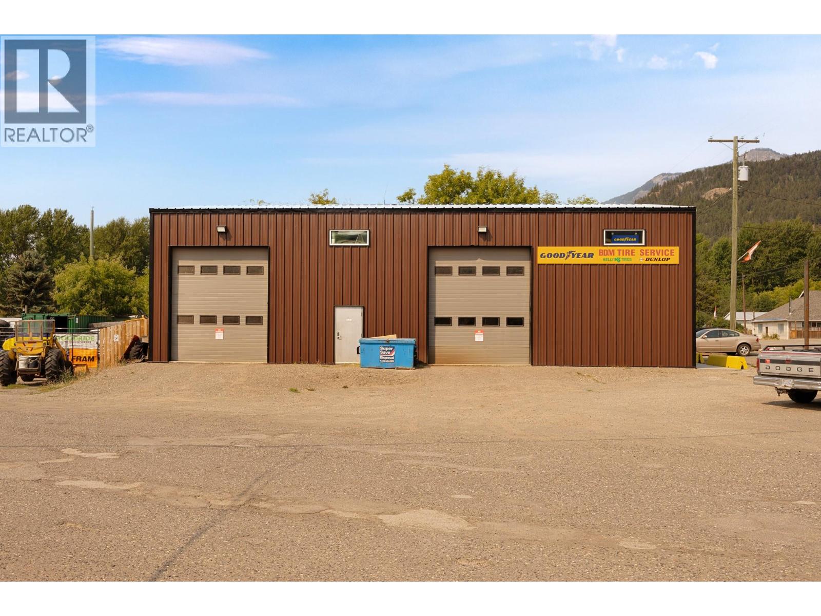 5755 97 Highway, Falkland, British Columbia