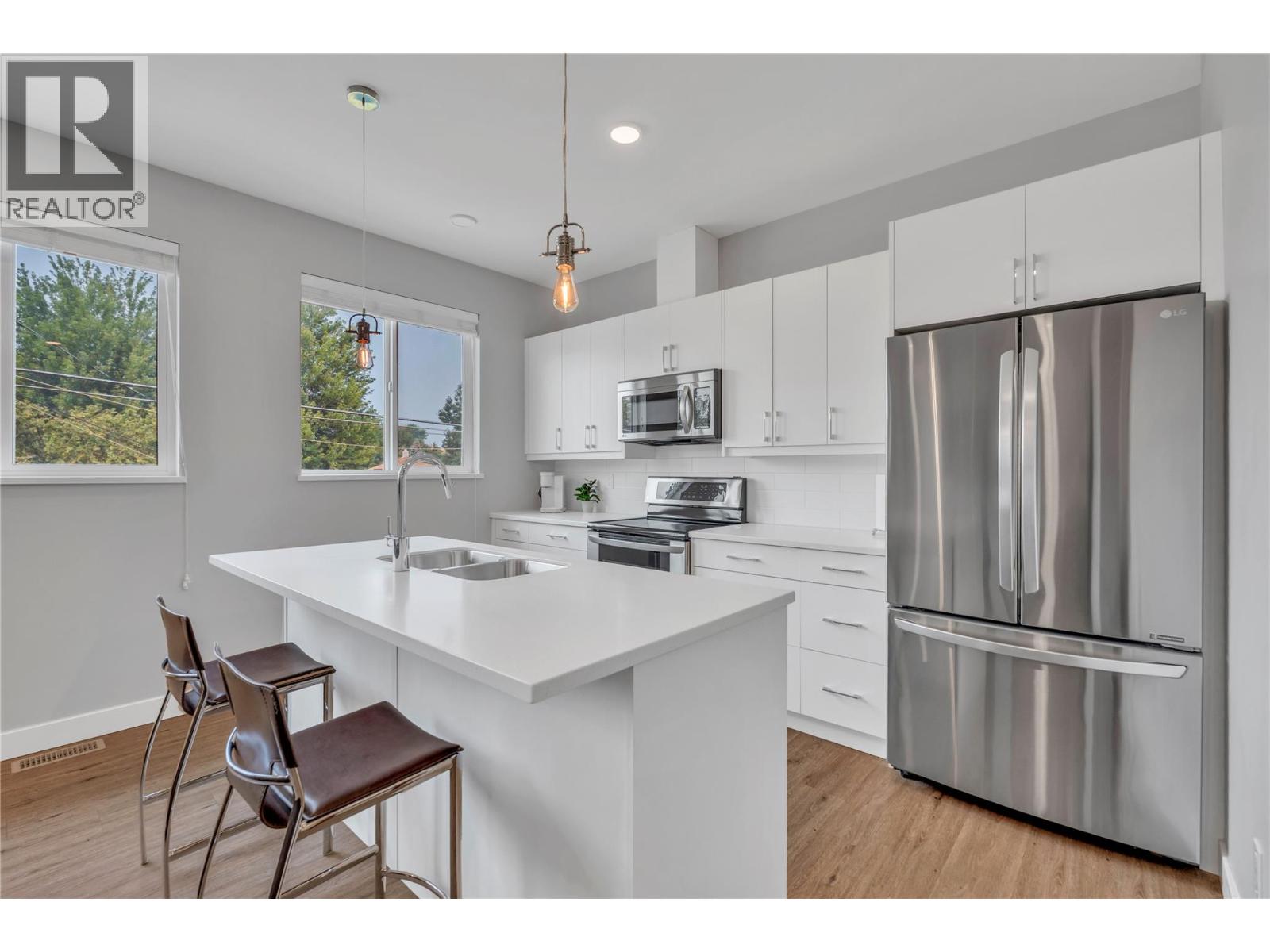 367 Douglas Avenue, Penticton, British Columbia  V2A 2V1 - Photo 38 - 10396347