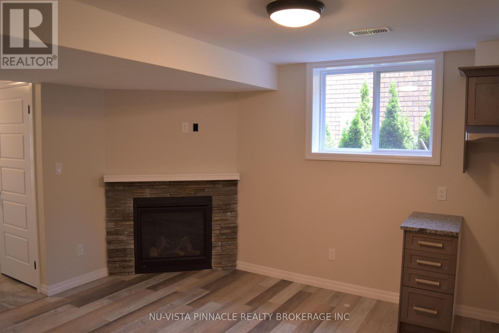 222 Cherry Street, Ingersoll, Ontario  N5C 1J2 - Photo 4 - X13689368